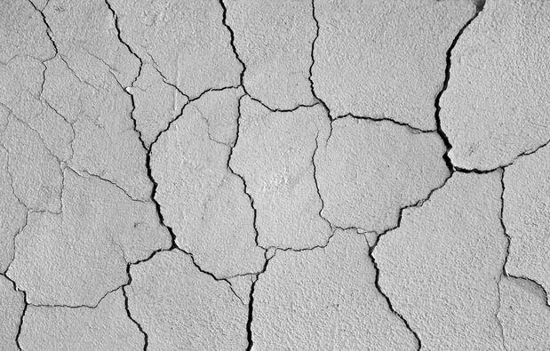 Професійний ремонт тріщин в стінах - інвестиція в безпеку та комфорт