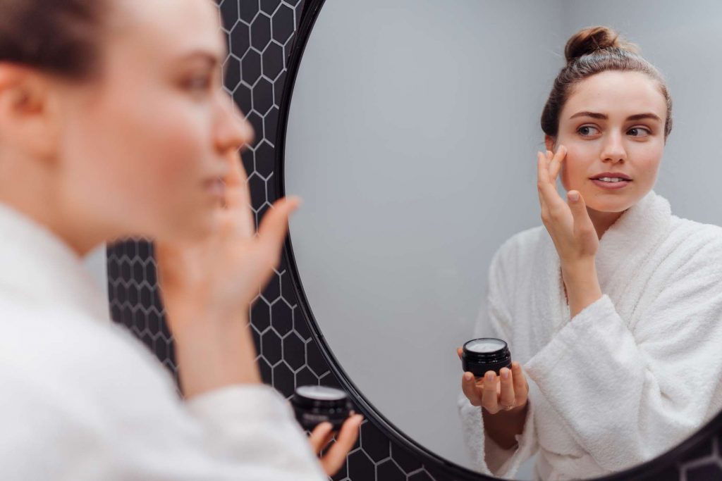 Поради експерта: як правильно доглядати за шкірою в домашніх умовах з професійною косметикою від vilna-beauty.com